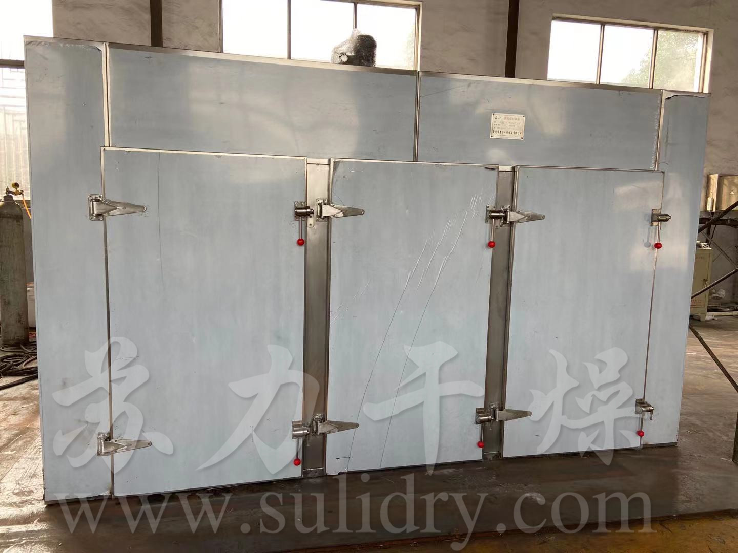 熱風(fēng)循環(huán)烘箱—客訂三型烘箱現(xiàn)已成功發(fā)貨,并順利到達(dá)客戶單位!